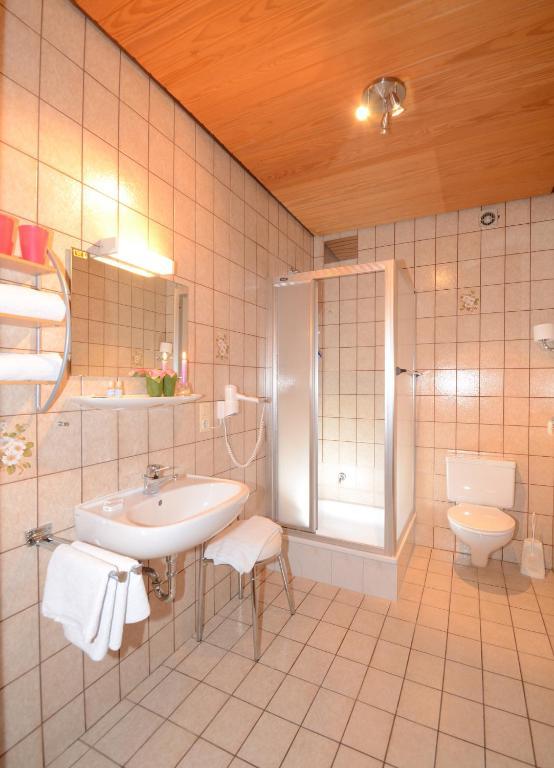 Gasthof Zur Post Hotel Und Parkplatz Vohenstrauss Phòng bức ảnh
