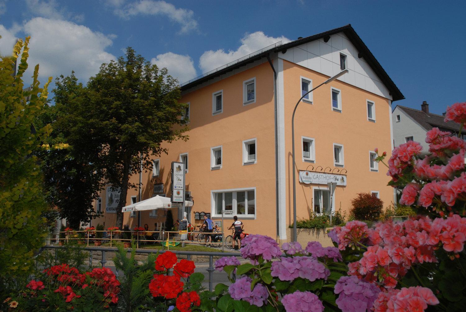 Gasthof Zur Post Hotel Und Parkplatz Vohenstrauss Ngoại thất bức ảnh