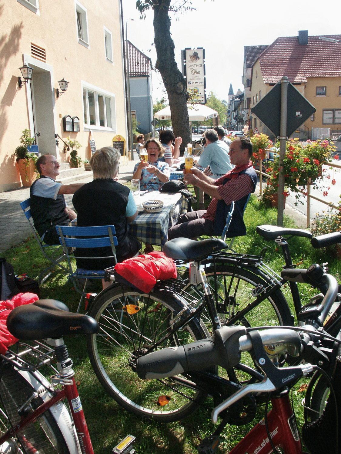 Gasthof Zur Post Hotel Und Parkplatz Vohenstrauss Ngoại thất bức ảnh