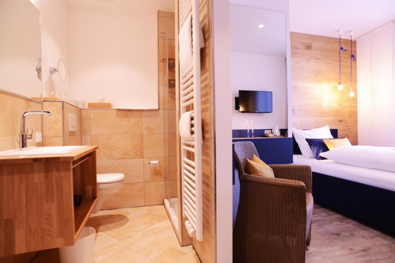 Gasthof Zur Post Hotel Und Parkplatz Vohenstrauss Ngoại thất bức ảnh